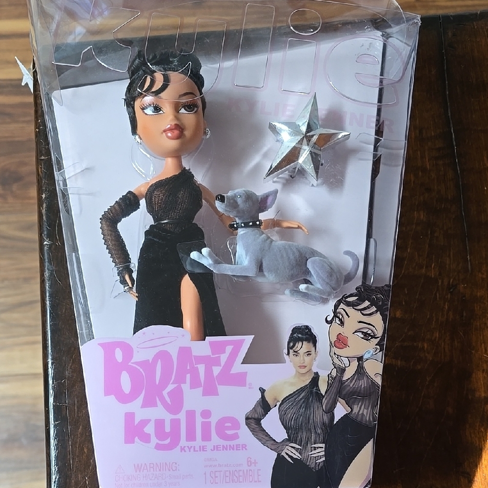 HOST PICK. NIP. Bratz Kylie Jenner Doll with Dog